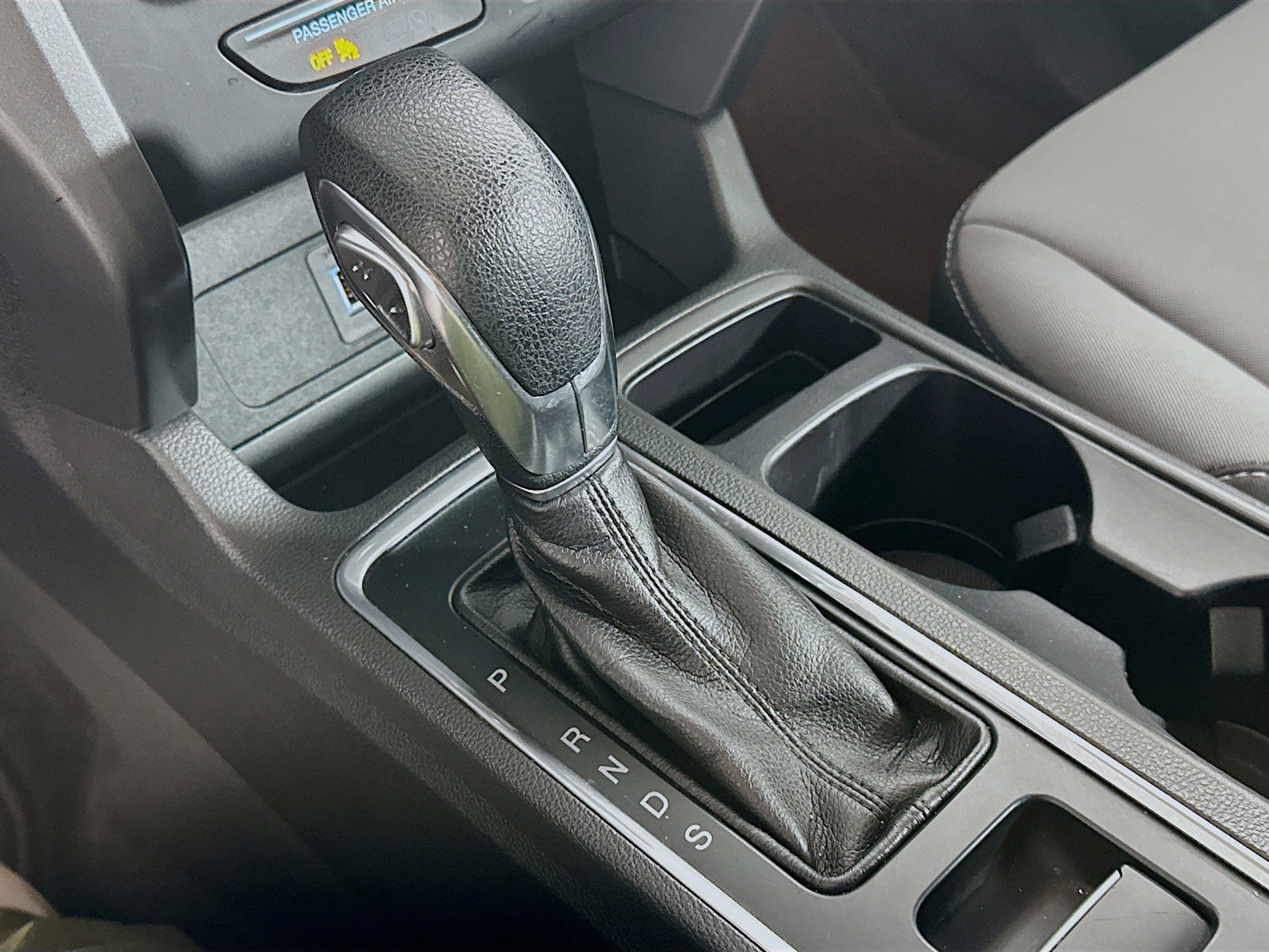 Used 2018 Ford Escape S image 23