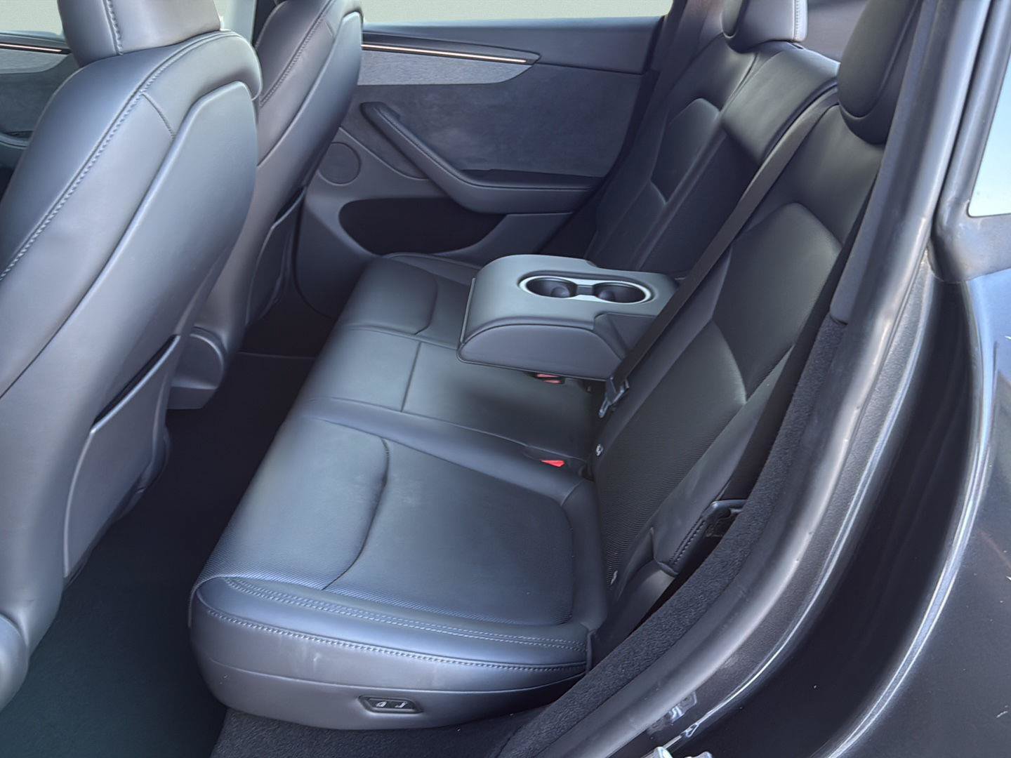 Used 2026 Tesla Model Y 2WD image 19