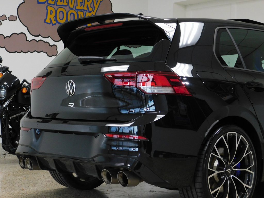 Used 2025 Volkswagen Golf image 95