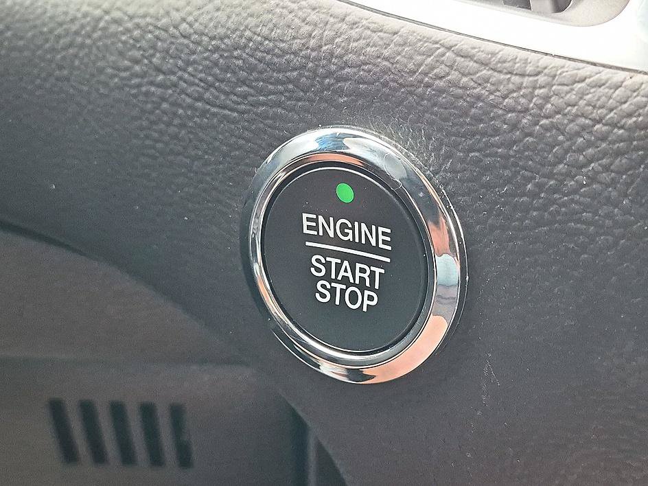 Used 2024 Ford Edge Titanium AWD/4WD image 26