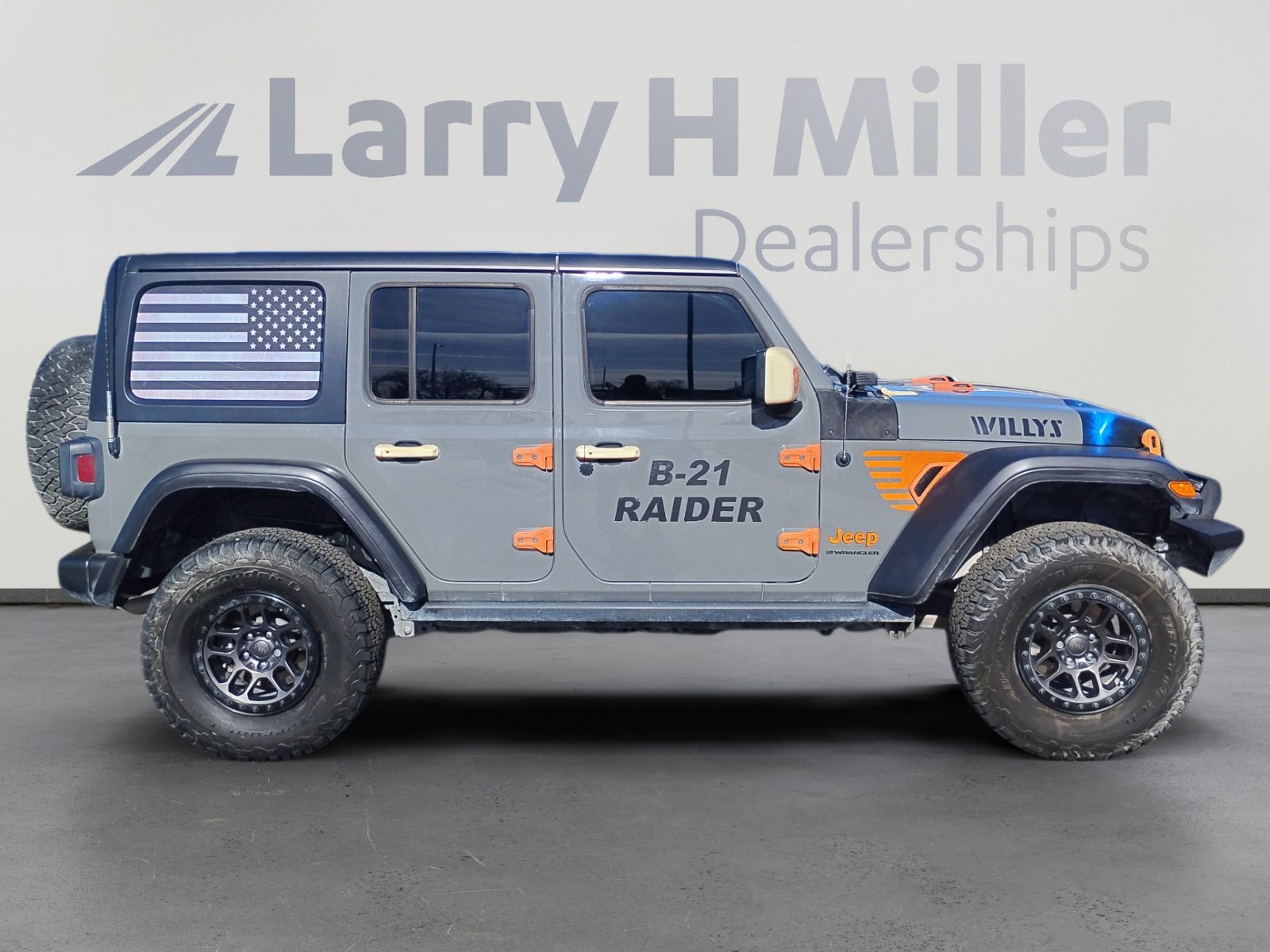 Used 2023 Jeep Wrangler Willys image 6