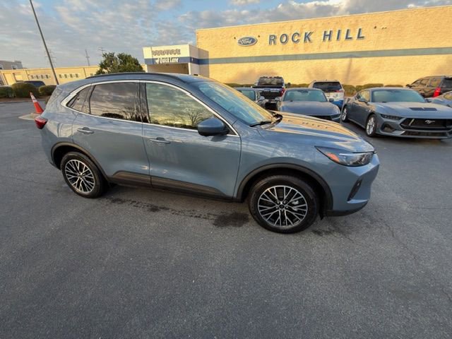 New 2026 Ford Escape SE w/ PHEV Premium Package image 15