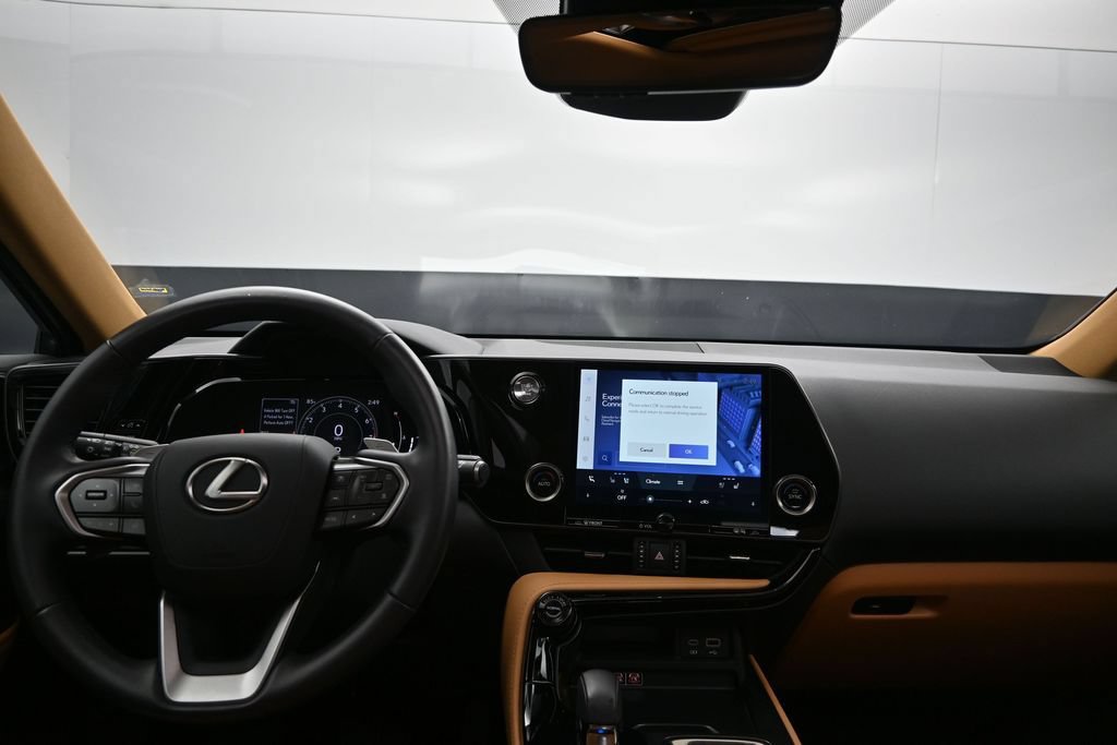 Certified 2025 Lexus NX 250 FWD w/ Towing Package (2000 Lbs) image 19