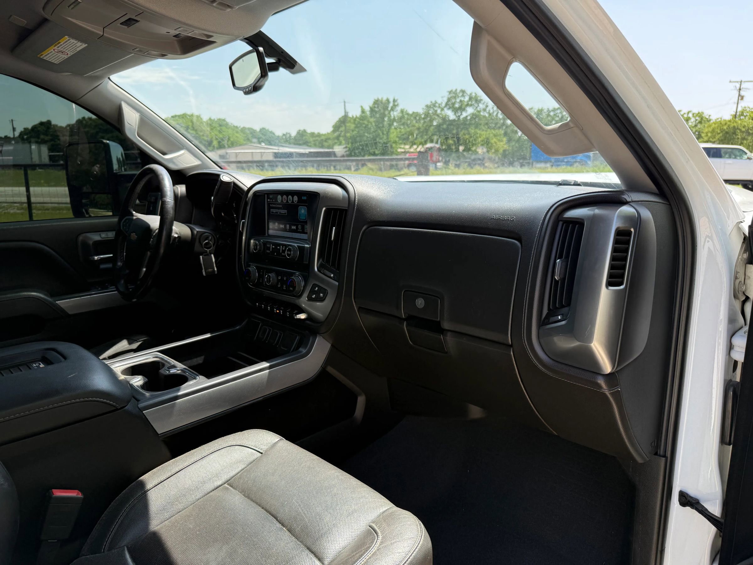 Used 2019 Chevrolet Silverado 2500 LTZ w/ Duramax Plus Package AWD/4WD image 13