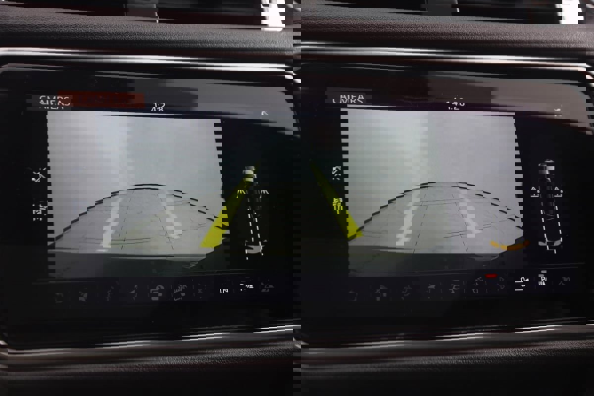 Used 2018 Land Rover Range Rover Sport HSE image 10