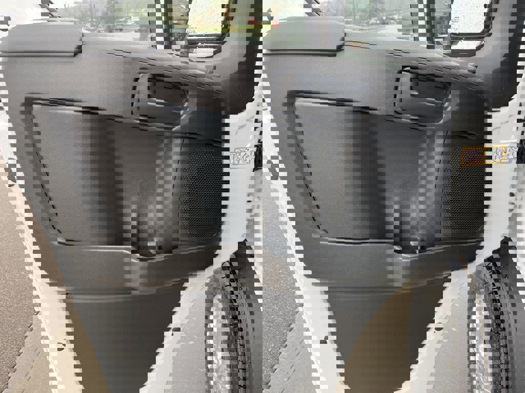 New 2026 RAM ProMaster 2500 w/ Quick Order Package 22G SLT image 5