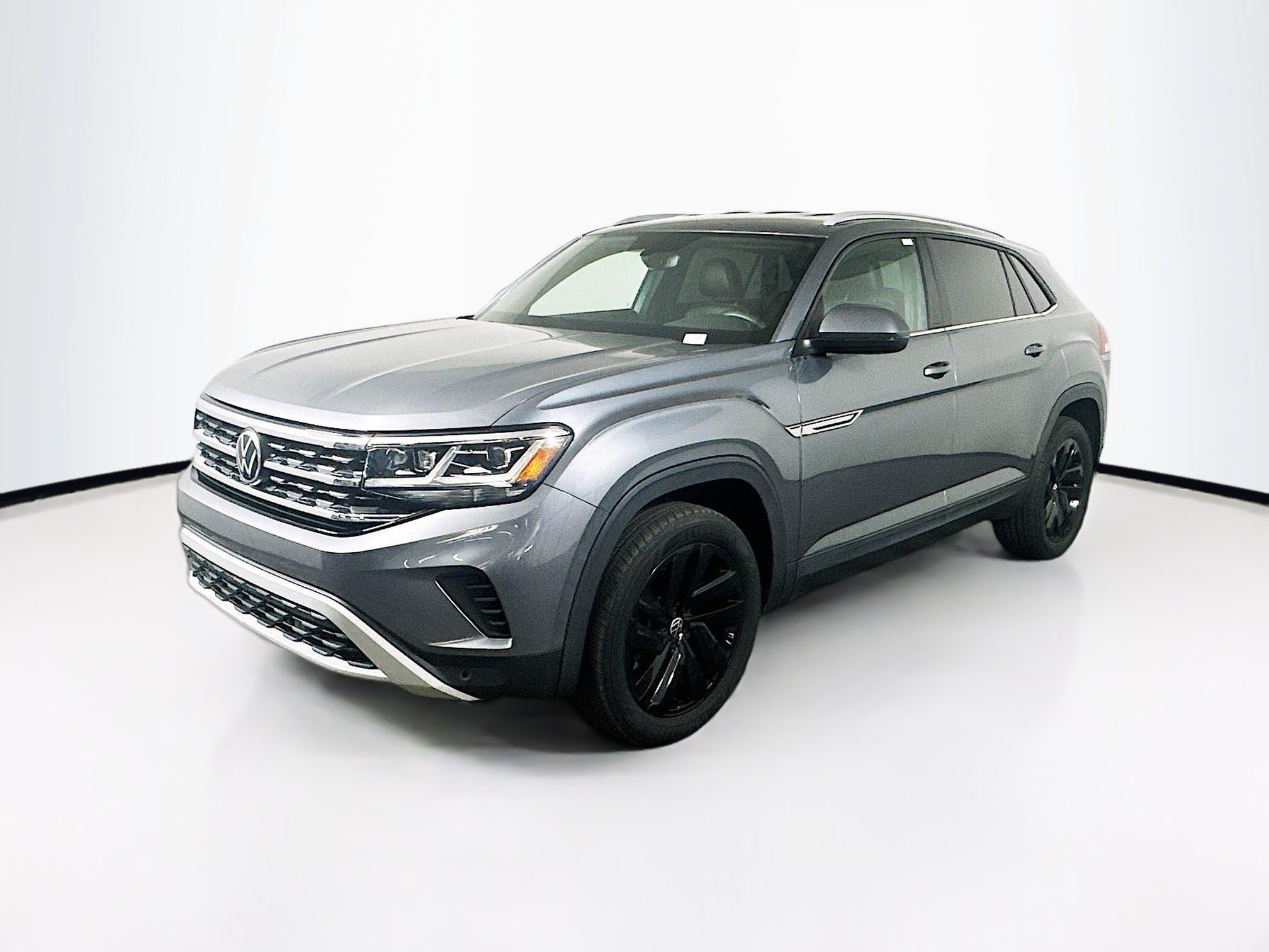 Used 2022 Volkswagen Atlas Cross Sport SE w/ Black Wheel Package FWD image 3