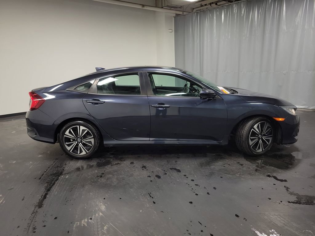 Used 2018 Honda Civic EX-T image 9