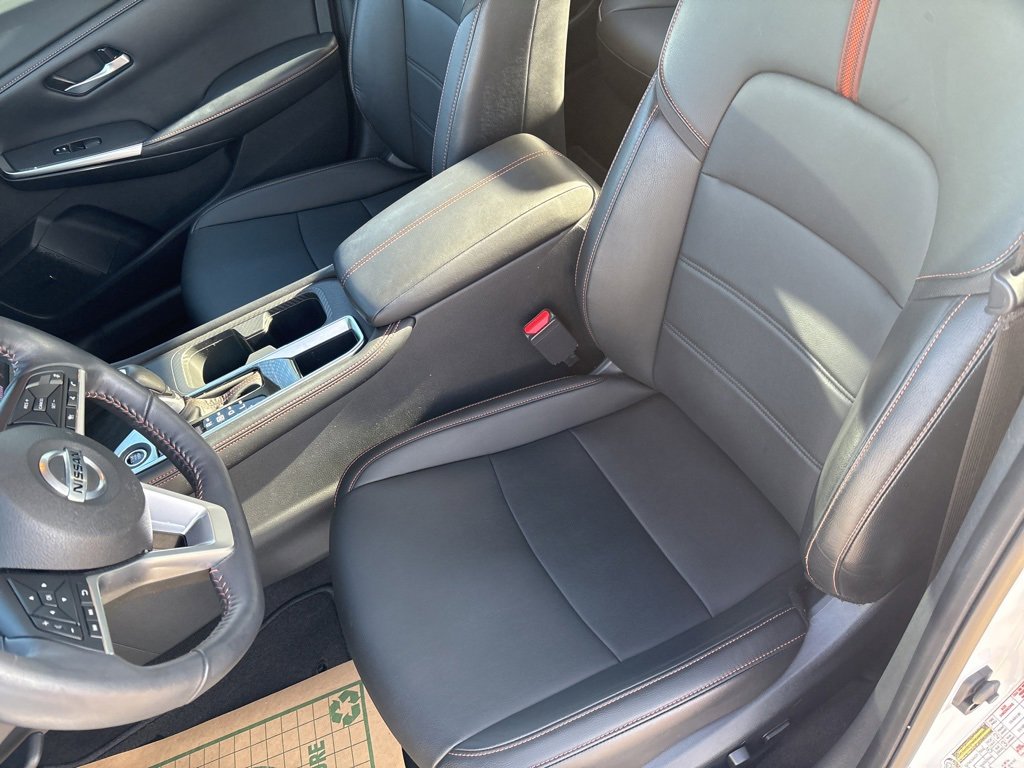 Used 2021 Nissan Sentra SR w/ SR Premium Package image 20