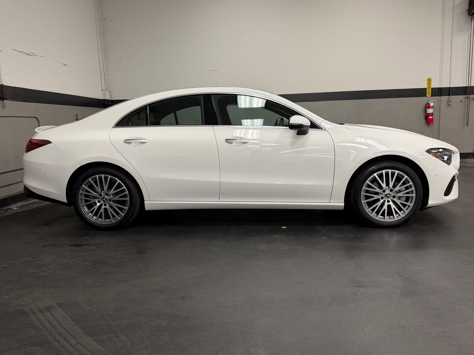 Used 2025 Mercedes-Benz CLA 250 image 5