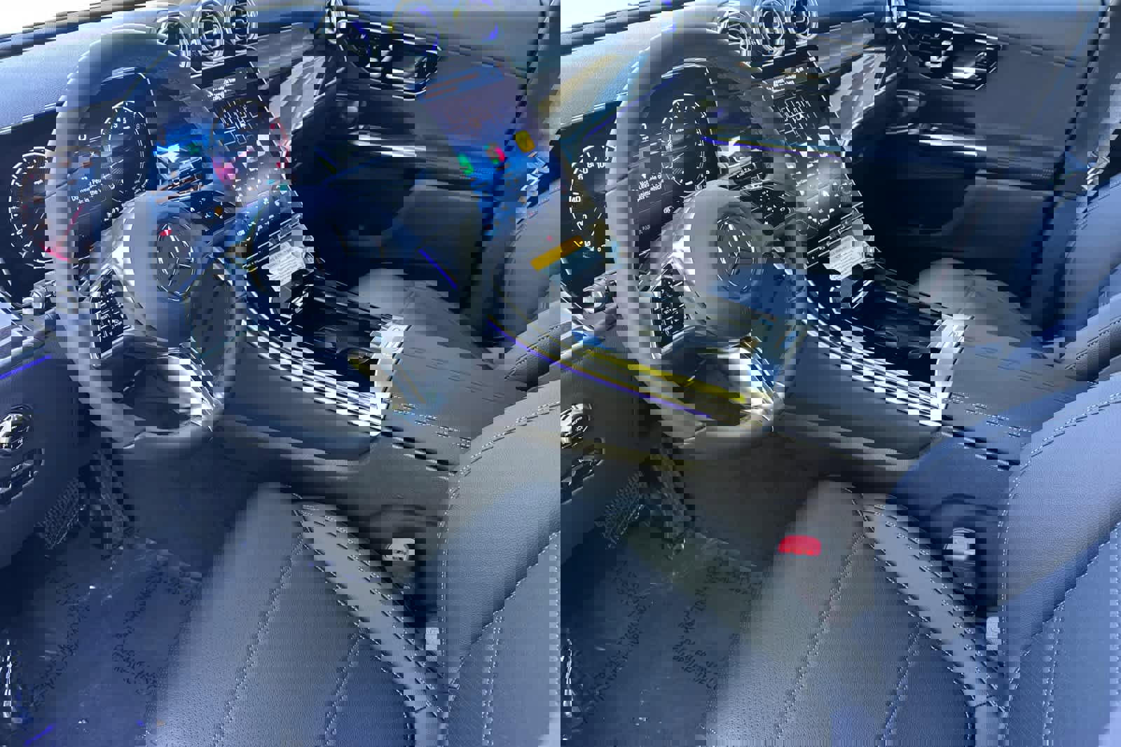 New 2026 Mercedes-Benz GLC 300 4MATIC image 9