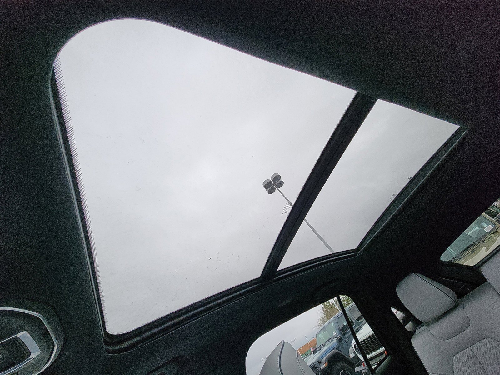 New 2025 Jeep Wagoneer S Limited image 33