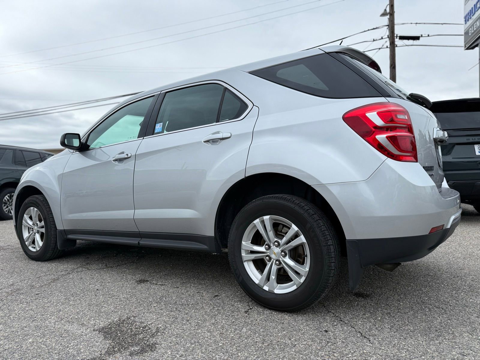 Used 2017 Chevrolet Equinox LS FWD image 5