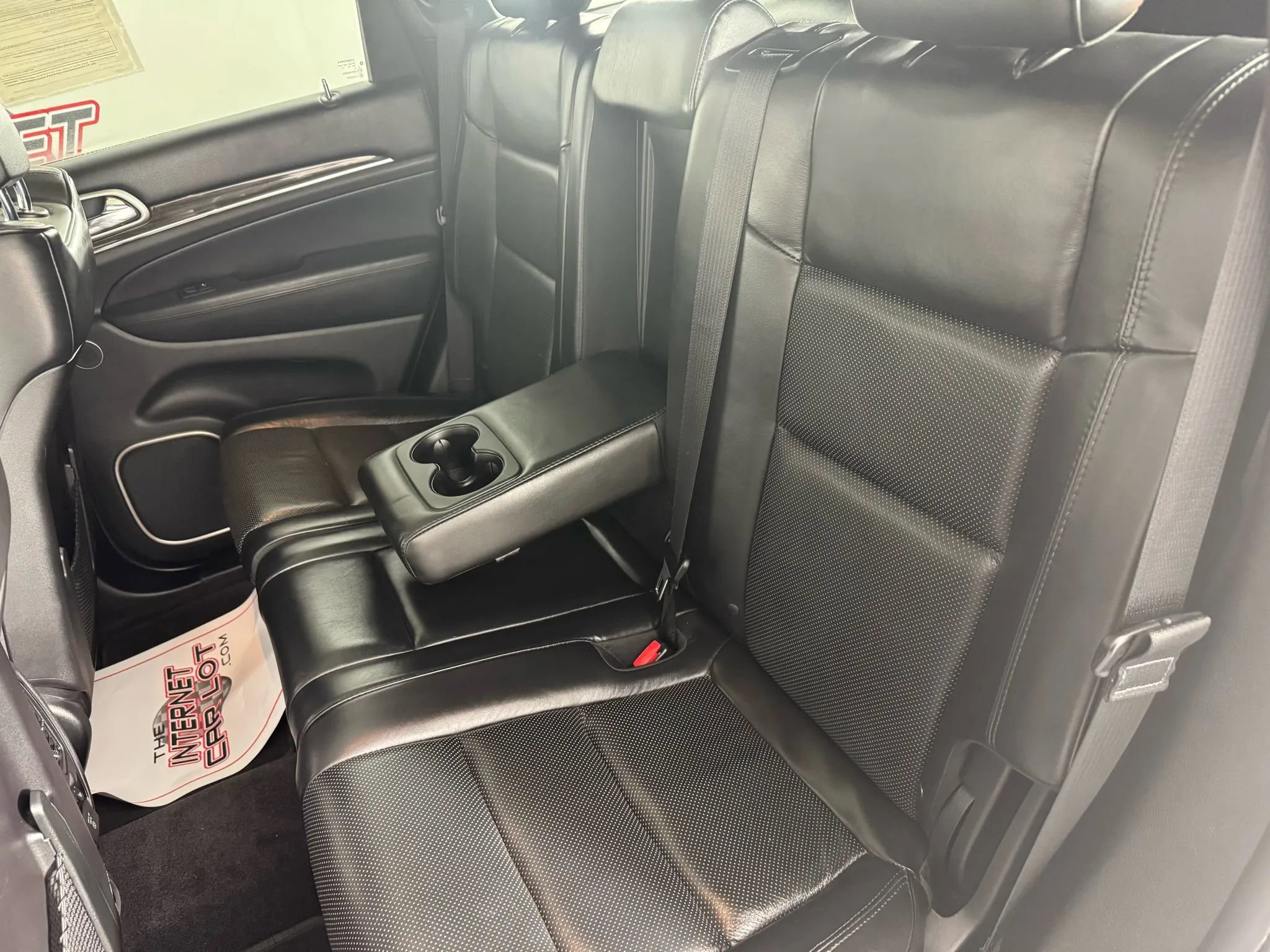 Used 2018 Jeep Grand Cherokee Overland image 40