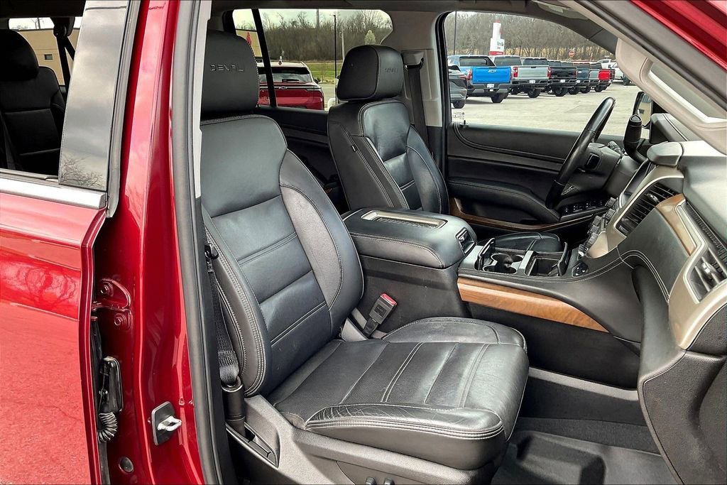 Used 2019 GMC Yukon XL Denali w/ Open Road Package image 7