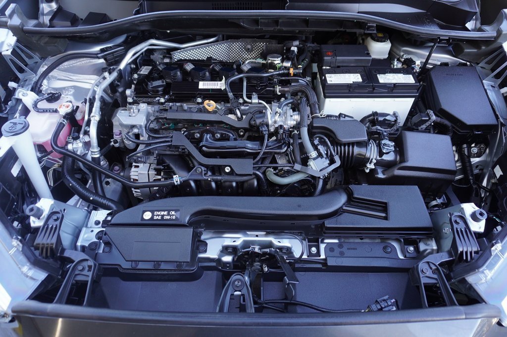 Certified 2022 Toyota Corolla Cross XLE image 23