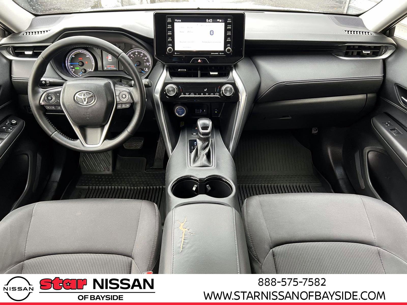 Used 2021 Toyota Venza LE image 12