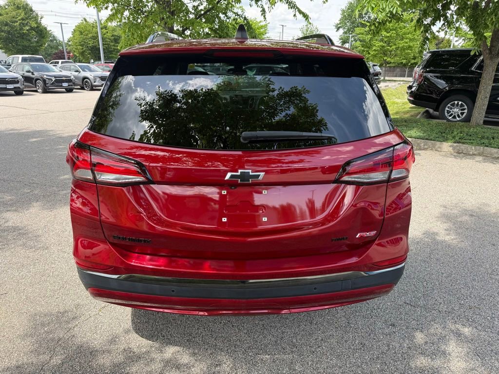 Used 2023 Chevrolet Equinox RS w/ RS Leather Package AWD/4WD image 4