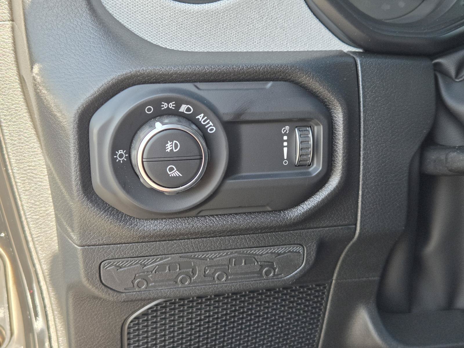 New 2026 Jeep Gladiator Sport AWD/4WD image 22