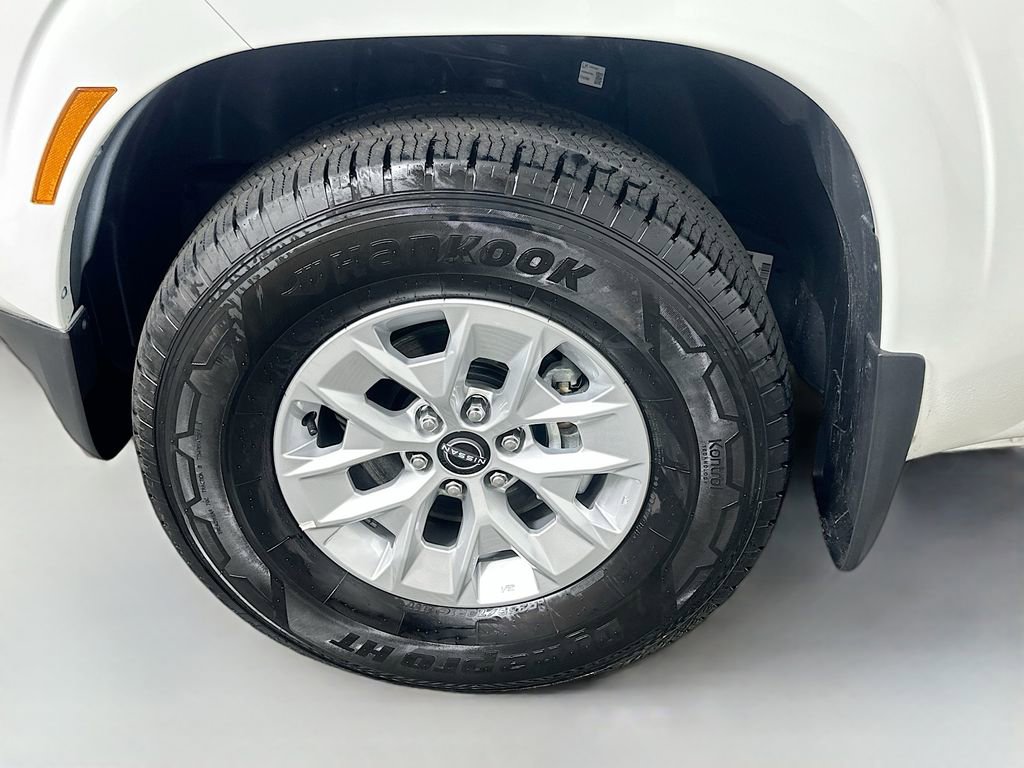 Used 2025 Nissan Frontier S image 29