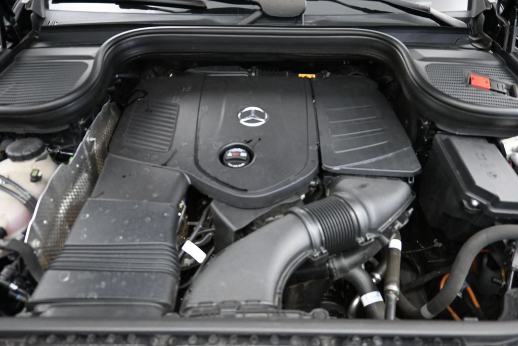 Used 2024 Mercedes-Benz GLE 350 4MATIC image 17