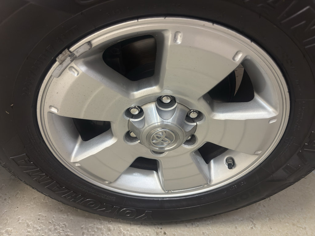 Used 2006 Toyota Tacoma PreRunner w/ TRD Sport Pkg #3 RWD image 33