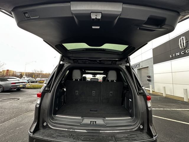 Used 2024 Lincoln Navigator Reserve image 42