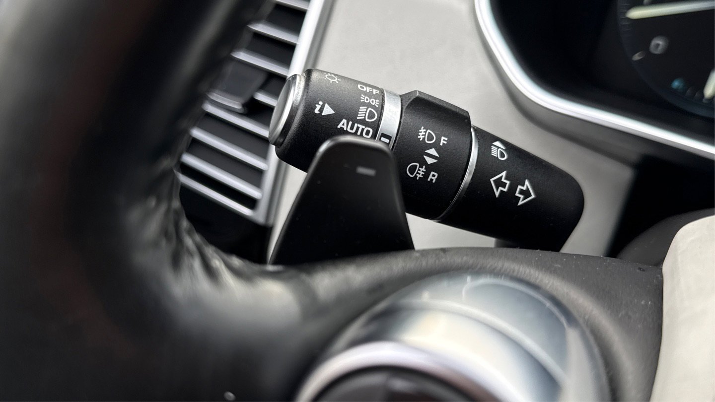 Used 2016 Land Rover Range Rover HSE image 33