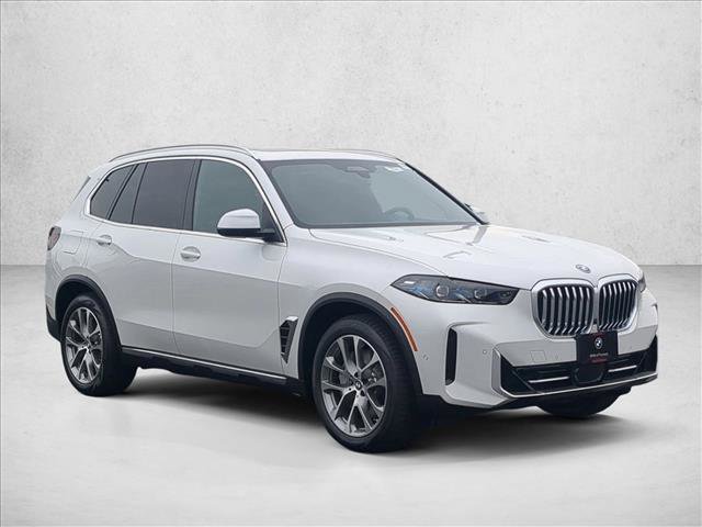 New 2026 BMW X5 xDrive50e image 7