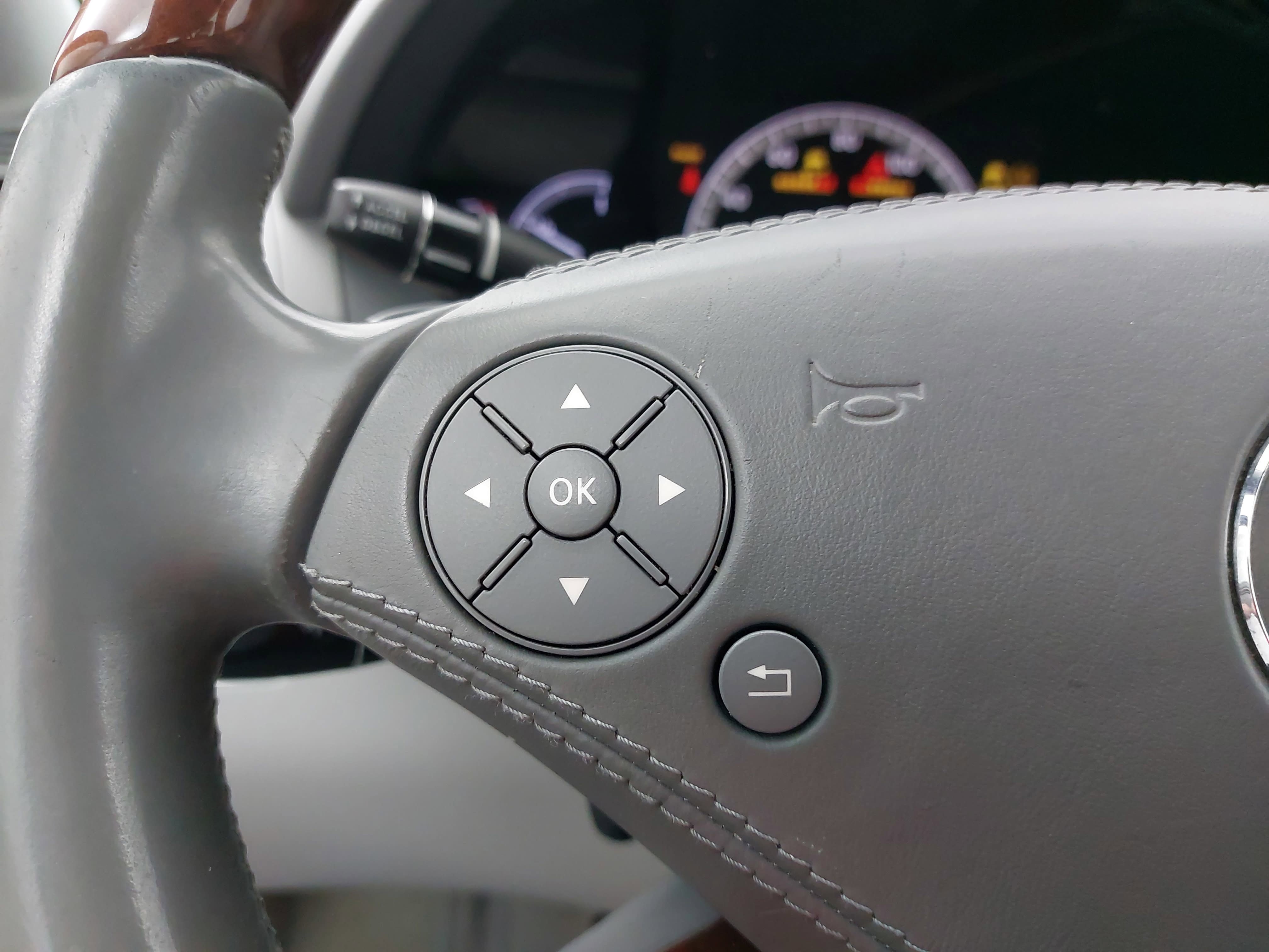 Used 2010 Mercedes-Benz S 550 image 19