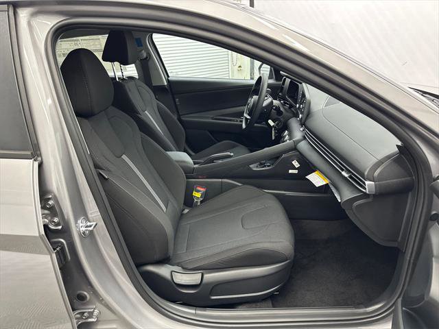 New 2026 Hyundai Elantra SE w/ Cargo Package image 13