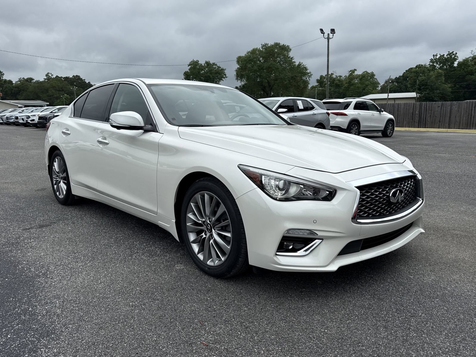 Used 2023 INFINITI Q50 Luxe w/ Cargo Package RWD image 7