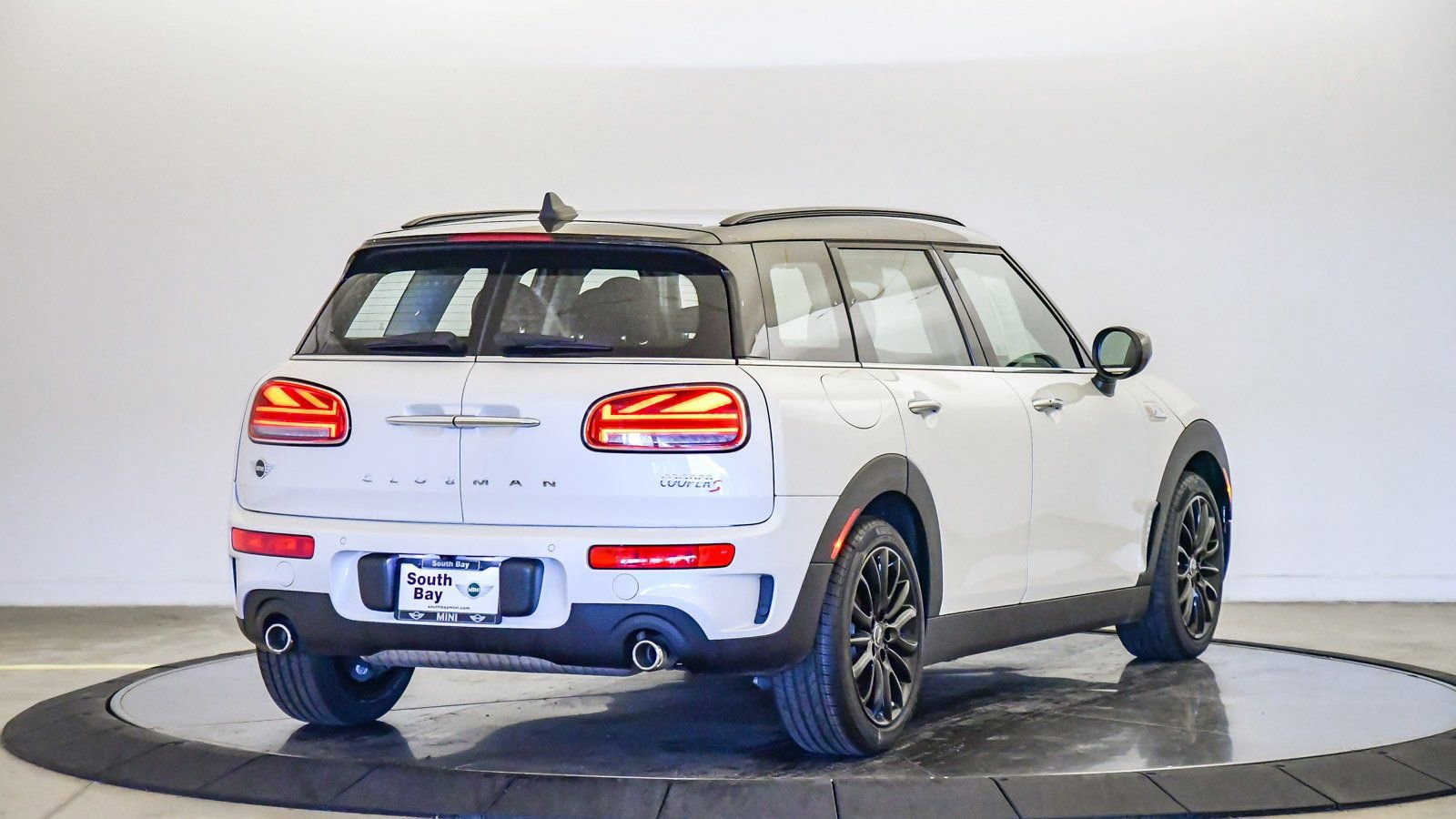 Certified 2023 MINI Cooper Clubman S image 5