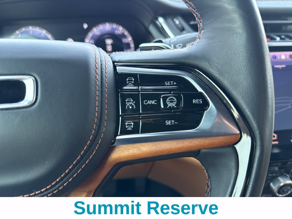Used 2024 Jeep Grand Cherokee L Summit AWD/4WD image 17