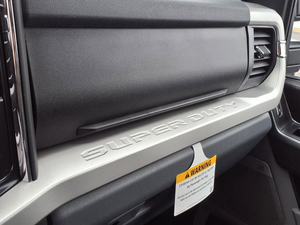 New 2026 Ford F250 XLT w/ XLT Premium Package image 10