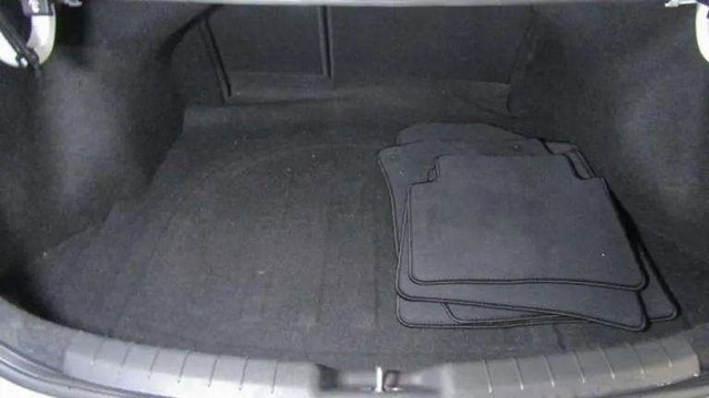 Used 2019 Hyundai Elantra SE w/ Cargo Package image 28