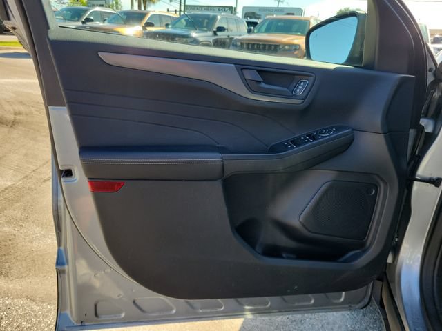 Used 2023 Ford Escape Active FWD image 19