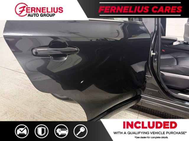 Used 2023 Toyota Venza Nightshade AWD/4WD image 18
