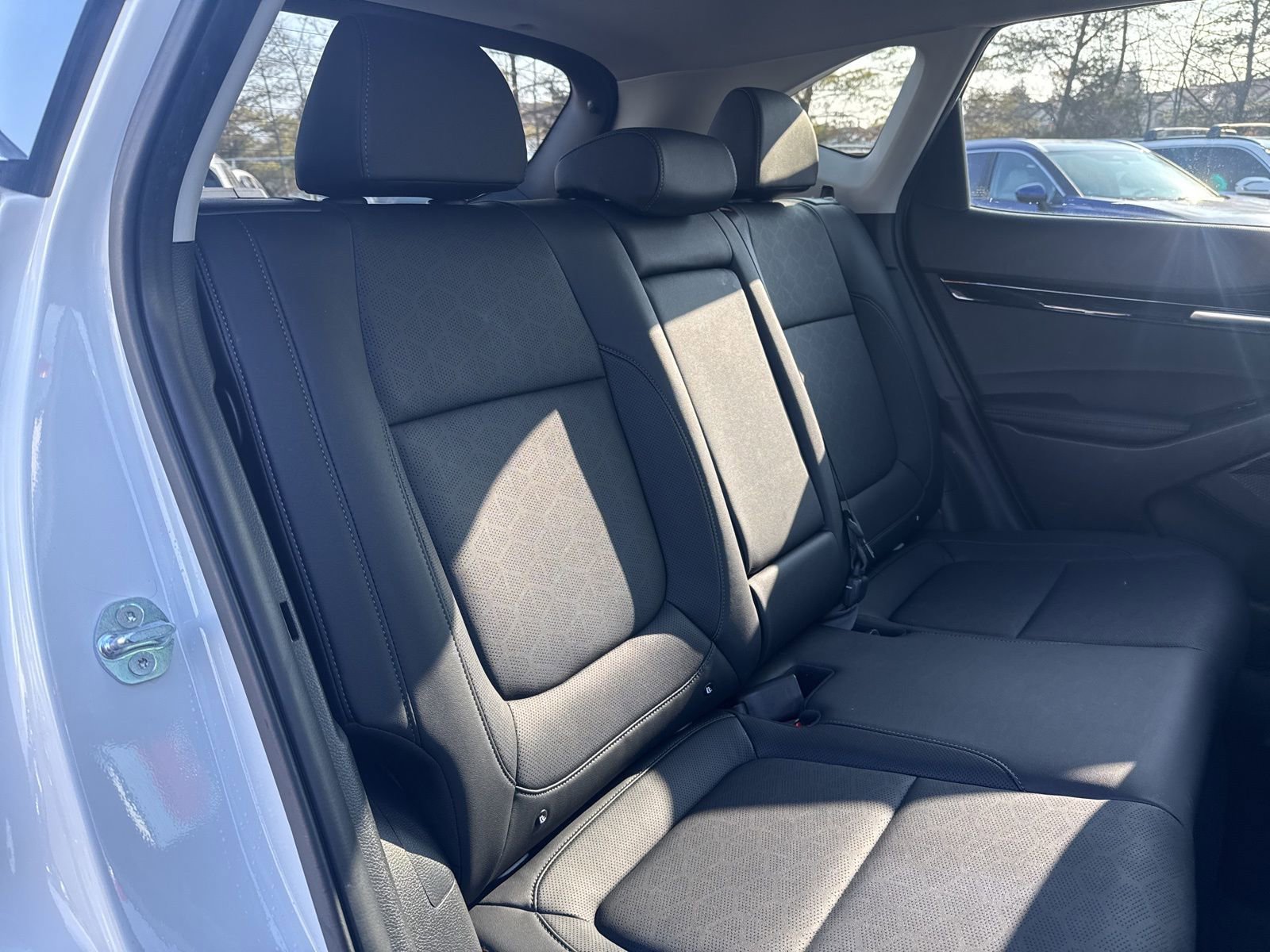 Used 2024 Kia Seltos EX image 17