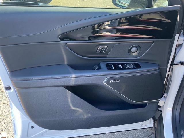 Used 2026 Lincoln Nautilus Premier w/ Equipment Group 102A image 10