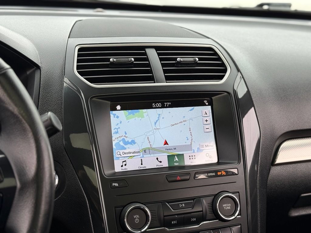 Used 2019 Ford Explorer XLT w/ Equipment Group 202A AWD/4WD video 3