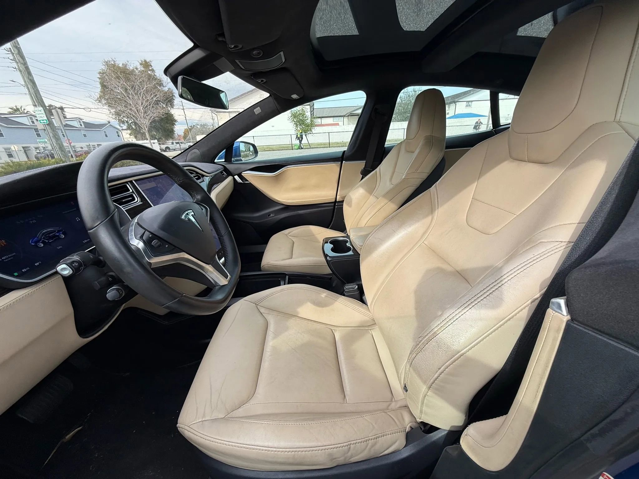 Used 2016 Tesla Model S 70 image 11