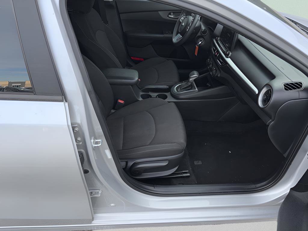 Used 2020 Kia Forte LXS image 35