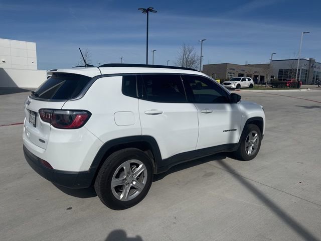 Used 2023 Jeep Compass Latitude w/ Convenience Group image 5