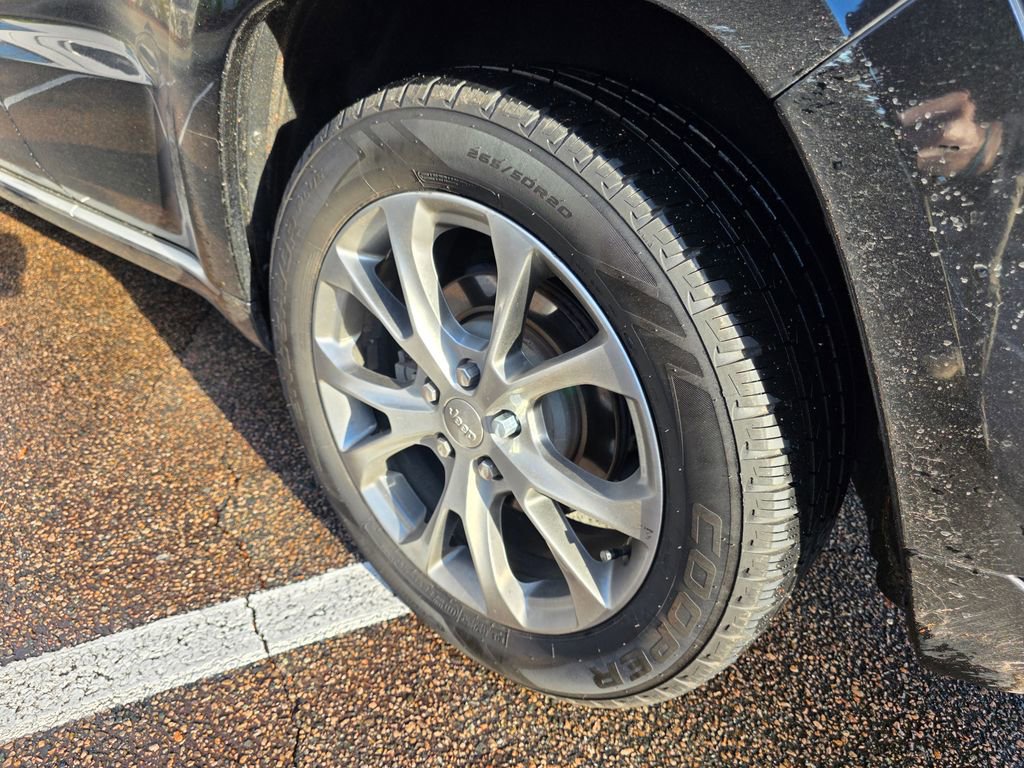 Used 2019 Jeep Grand Cherokee Summit w/ Platinum Series Group image 33