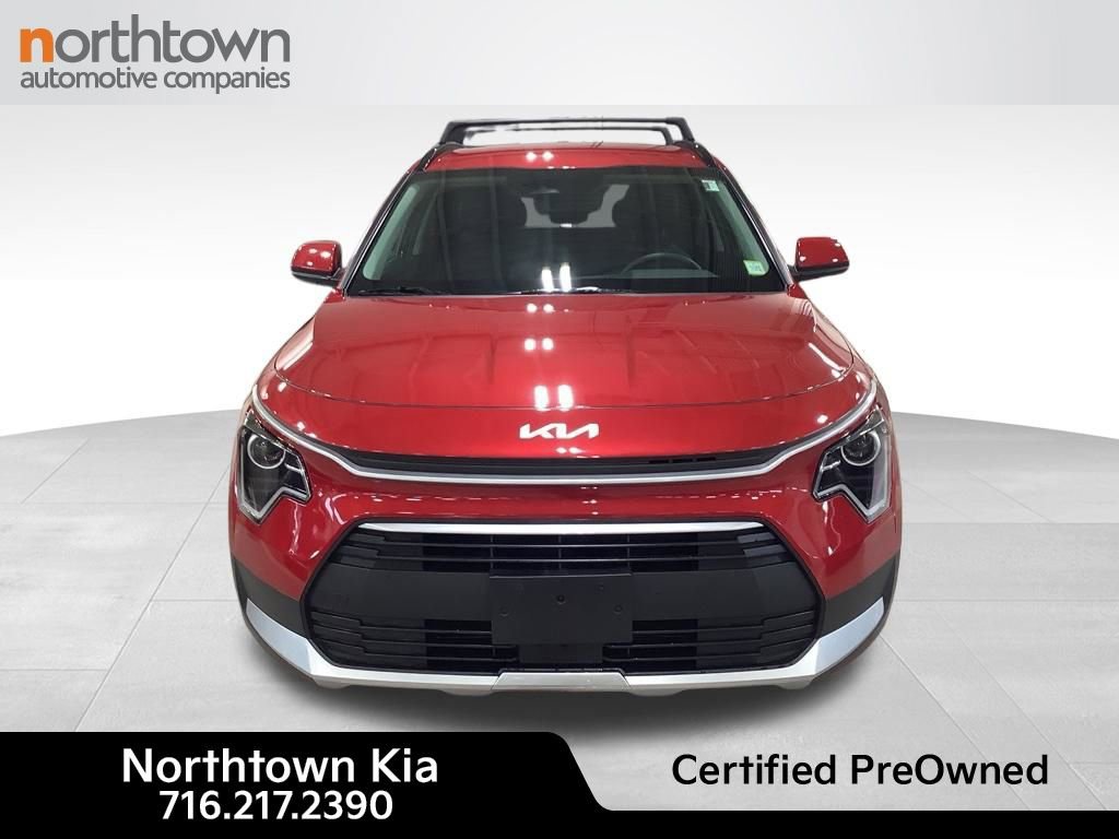 Certified 2025 Kia Niro EX image 2