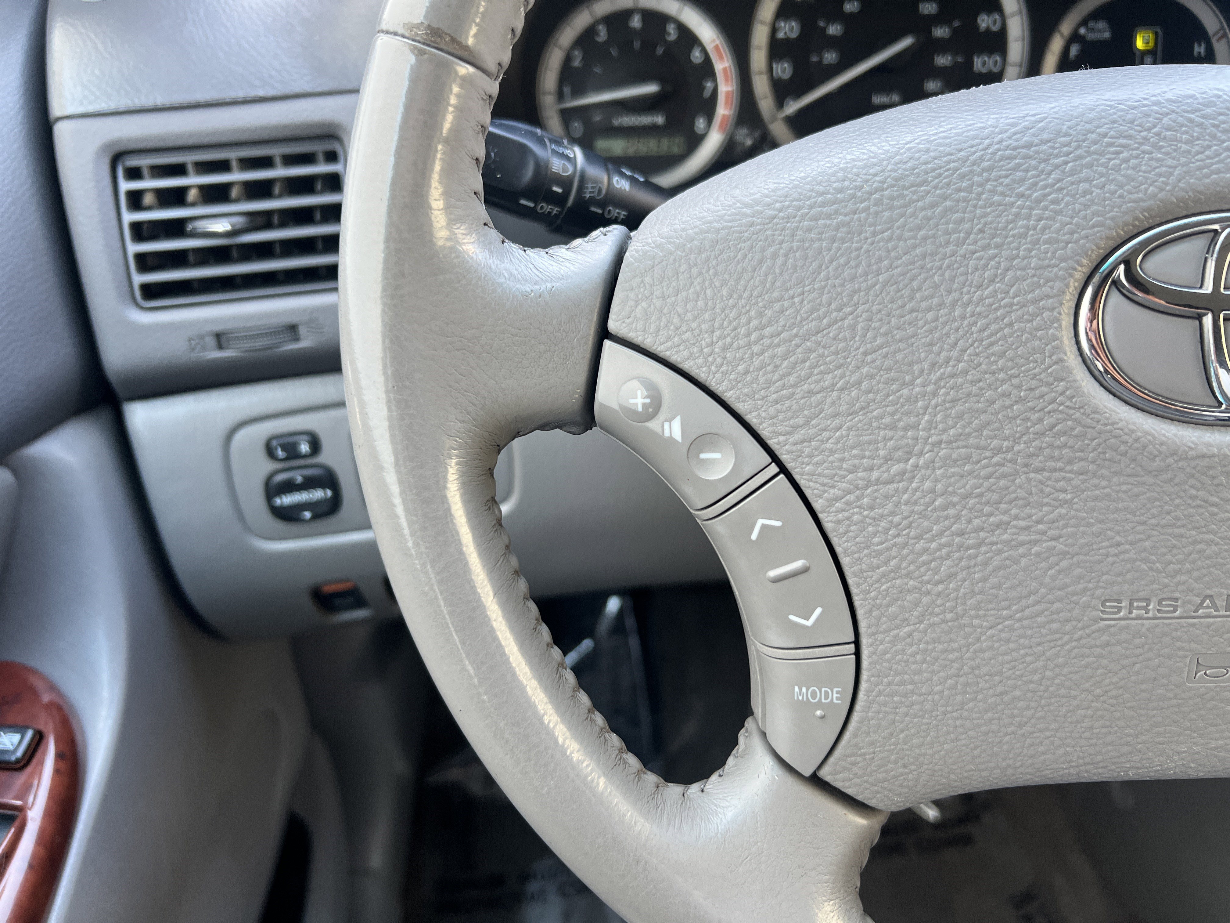 Used 2005 Toyota Sienna XLE AWD/4WD image 23