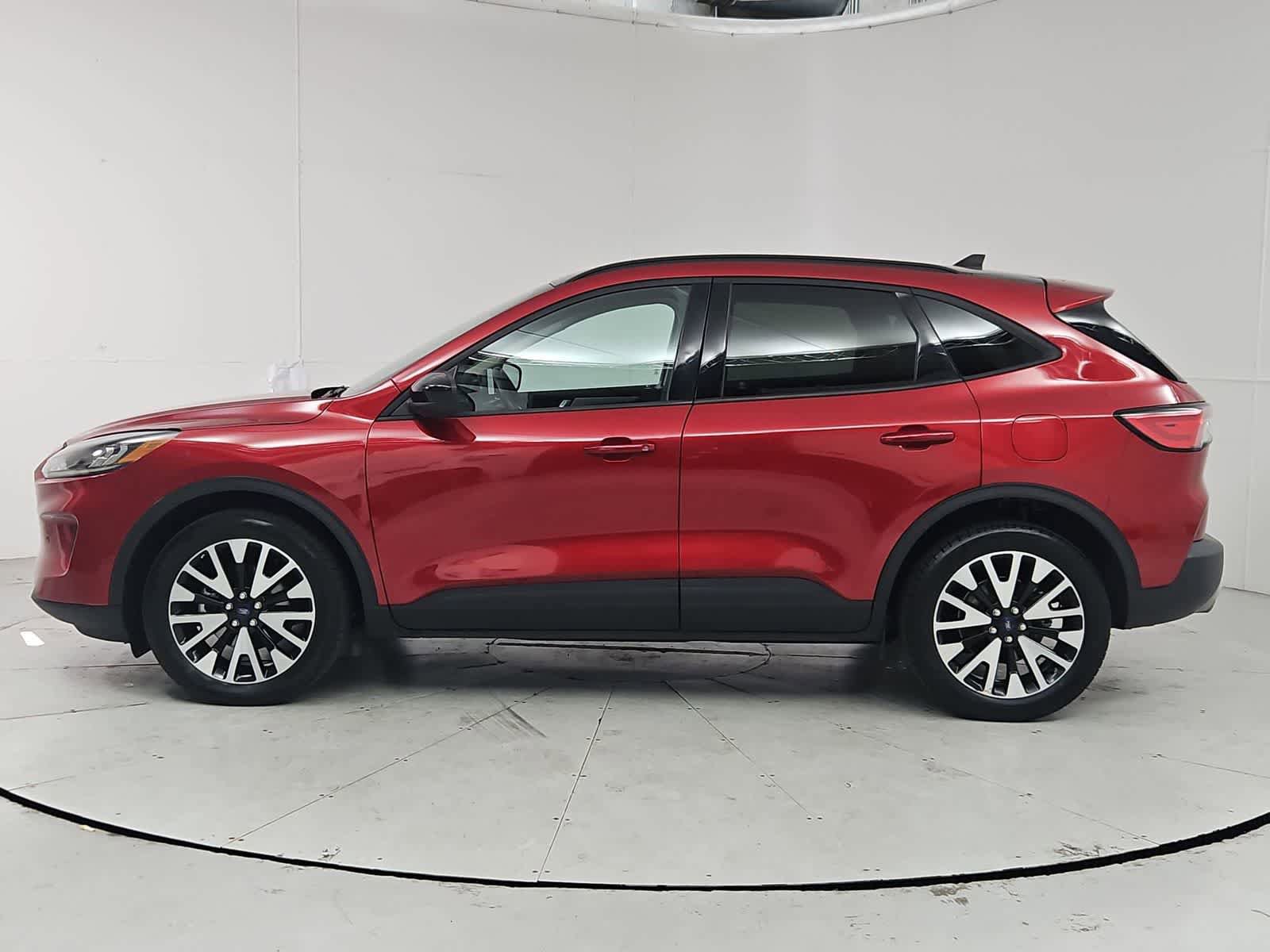 Used 2020 Ford Escape SE Sport AWD/4WD image 3