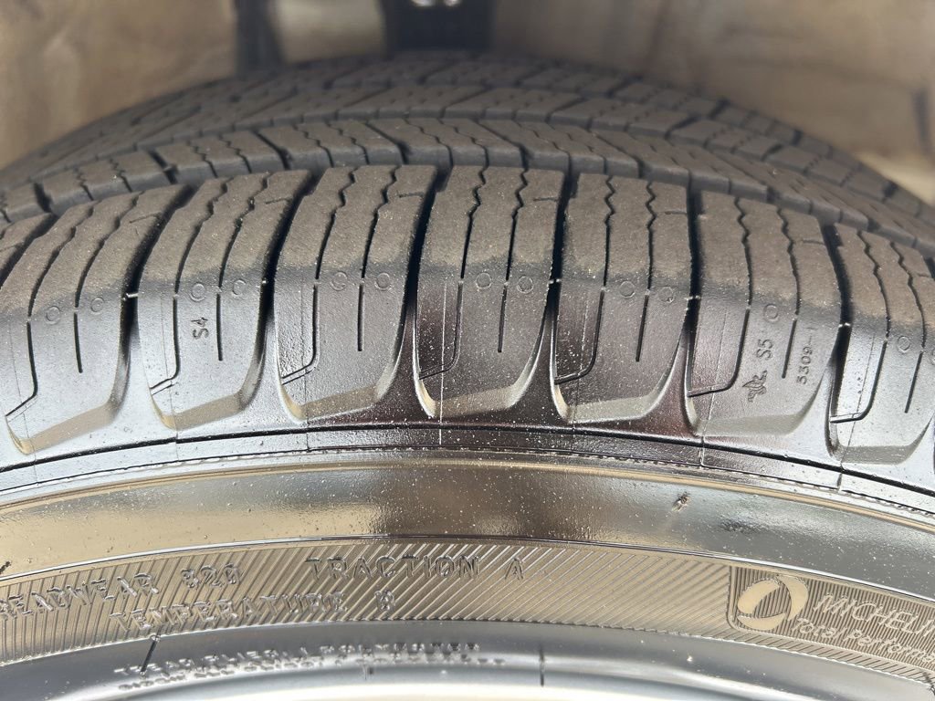 Used 2021 Toyota Corolla LE image 22