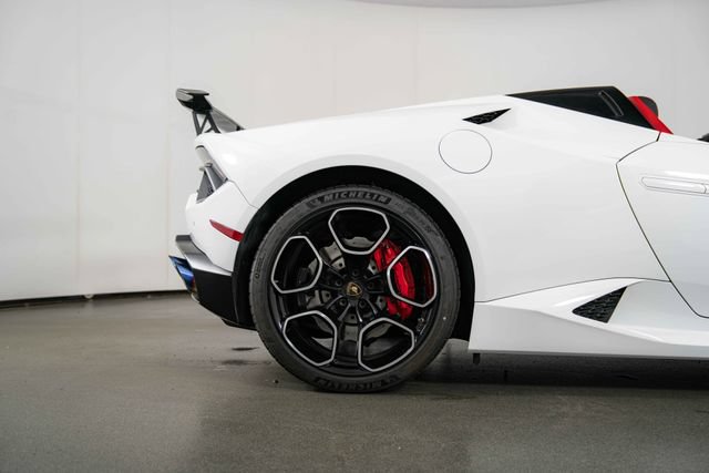 Used 2019 Lamborghini Huracan LP 580-2 RWD image 10
